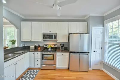 900 Edgewater Circle, Chapel Hill, NC 27516 - Photo 3