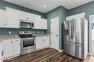 21 Catalina Cir, Swansboro, NC 28584 - Photo 3
