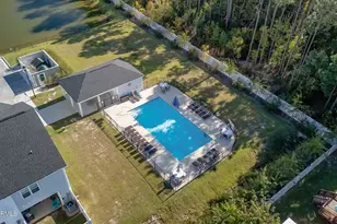 21 Catalina Cir, Swansboro, NC 28584 - Photo 5