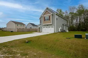 621 Drummond Grove Ln, Jacksonville, NC 28546 - Photo 3