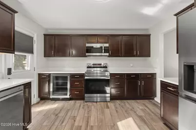 318 White Oak Street, Jacksonville, NC 28540 - Photo 11