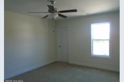201 E Murrow Lane, Jacksonville, NC 28546 - Photo 13