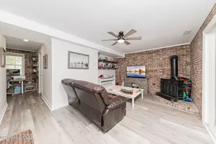 106 Marion Ct, Jacksonville, NC 28546 - Photo 25