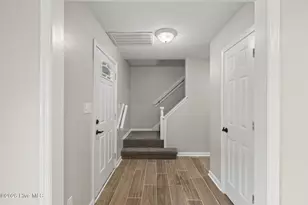 407 Southwest Dr, Jacksonville, NC 28540 - Photo 7
