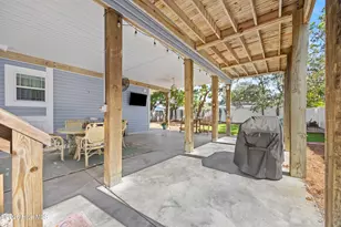 128 NE 8th St, Oak Island, NC 28465 - Photo 45