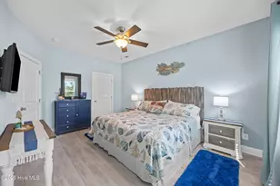 128 NE 8th St, Oak Island, NC 28465 - Photo 19