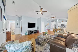 128 NE 8th St, Oak Island, NC 28465 - Photo 9