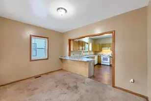 1014 W Colonial Ave, Elizabeth City, NC 27909 - Photo 17