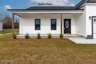000 Thouroughbred Run, Richlands, NC 28574 - Photo 5