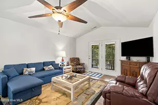 124 NE 2nd St, Oak Island, NC 28465 - Photo 9