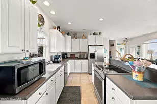 134 Ocean Blvd E, Holden Beach, NC 28462 - Photo 13
