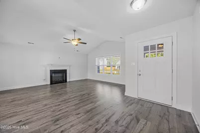496 Pebble Shore Drive, Sneads Ferry, NC 28460 - Photo 7