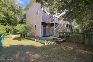 105 N Oak Dr, Surf City, NC 28445 - Photo 25