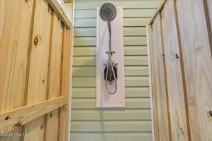 127 NW 25th St, Oak Island, NC 28465 - Photo 95