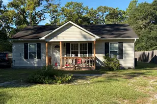 67 Redwood Rd, Southport, NC 28461 - Photo 1
