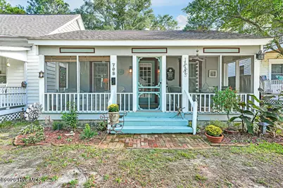 708 N Atlantic Avenue, Southport, NC 28461 - Photo 1