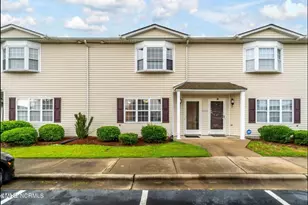 3809 E Vancroft Cir, Winterville, NC 28590 - Photo 3