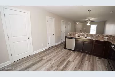103 W Murrow Lane, Jacksonville, NC 28546 - Photo 9