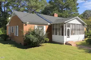 308 W Franklin St, Enfield, NC 27823 - Photo 3