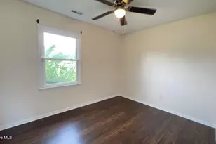 1011 Blue Leaf Pl, Jacksonville, NC 28546 - Photo 7
