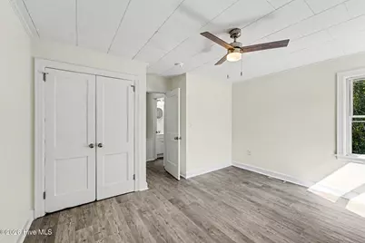 1009 W New Hampshire Avenue, Southern Pines, NC 28387 - Photo 9