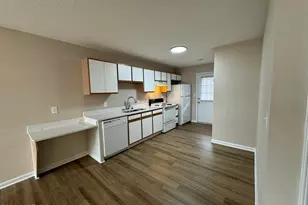 2215 Hurt Dr, Rocky Mount, NC 27804 - Photo 5