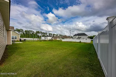 2807 Bettye Gresham Lane, New Bern, NC 28562 - Photo 3