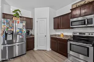 705 Ashley Meadow Ln, Jacksonville, NC 28546 - Photo 15