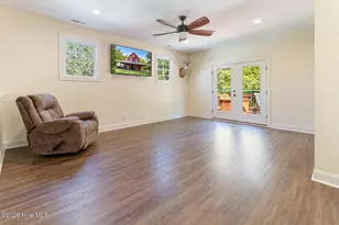 28705 N Turnpike Rd, Wagram, NC 28396 - Photo 23