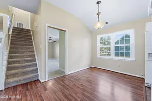 1100 Magnolia Ln, Jacksonville, NC 28546 - Photo 5