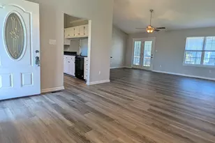 304 Celtic Ash St, Sneads Ferry, NC 28460 - Photo 5