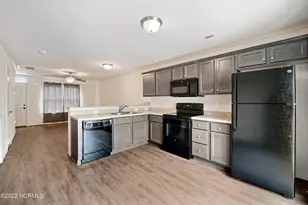 414 Sullivan Loop Rd, Midway Park, NC 28544 - Photo 9