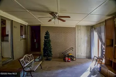702 E 8th Street, Lumberton, NC 28358 - Photo 9