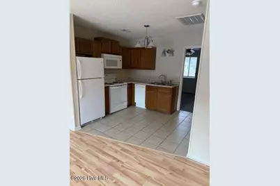2002 Countrywood Boulevard #2002, Jacksonville, NC 28540 - Photo 3