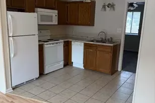 2002 Countrywood Blvd, Jacksonville, NC 28540 - Photo 3