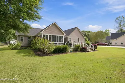 100 Fern Court, New Bern, NC 28562 - Photo 5