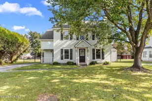 405 Wolf Run Dr, Jacksonville, NC 28546 - Photo 1