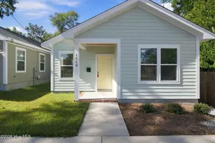 1910 Oak St, Wilmington, NC 28401 - Photo 1
