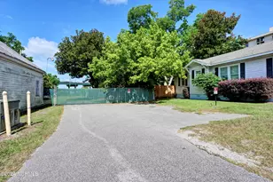 610 S Front St, Wilmington, NC 28401 - Photo 1