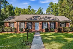 603 Edgehill Pkwy, Carthage, NC 28327 - Photo 1