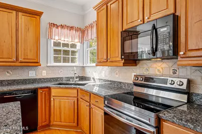 803 Highgrove Drive, Chapel Hill, NC 27516 - Photo 27
