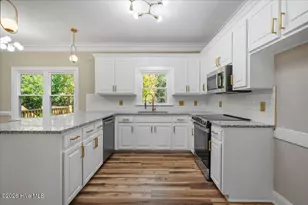 212 N Marion Dr, Goldsboro, NC 27534 - Photo 9