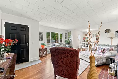 517 E Pine Street, Graham, NC 27253 - Photo 13