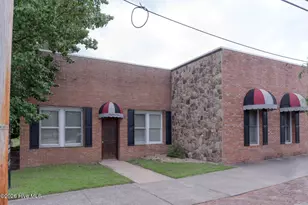 215 W Main St, Hamlet, NC 28345 - Photo 1