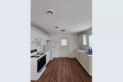 1055 Scruggs Circle, Bartow, GA 30413 - Photo 11