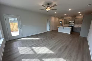 1090 Primrose Dr, North Augusta, SC 29860 - Photo 11