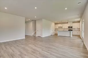 4393 Hartshorn Cir, Aiken, SC 29801 - Photo 7