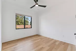 669 Arnold Ln, Saint Simons, GA 31522 - Photo 15