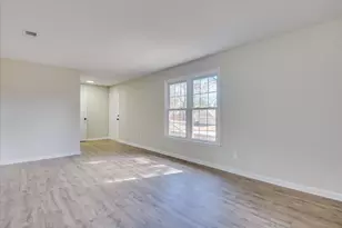 2101 Rosier Rd, Augusta, GA 30906 - Photo 11