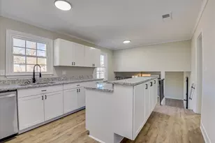 2101 Rosier Rd, Augusta, GA 30906 - Photo 15